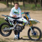 mladý motokrosový talent Jozef Posluch